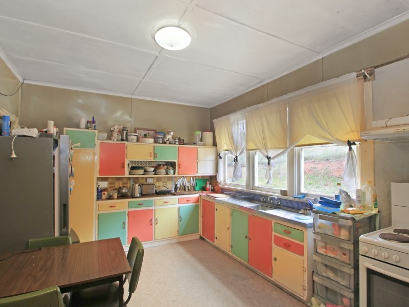 490 Great Alpine Road, Omeo VIC 3898