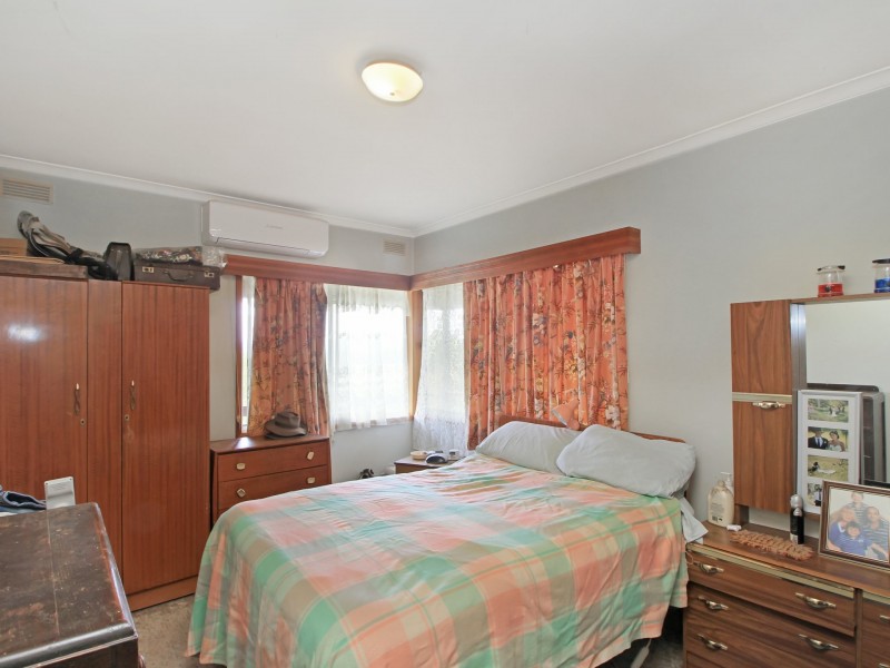 490 Great Alpine Road, Omeo VIC 3898