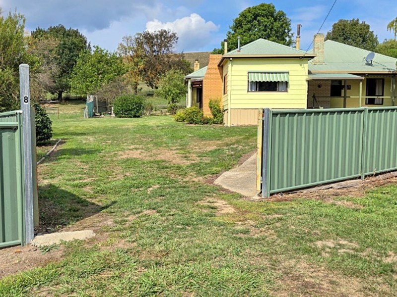 8 King Street, Benambra VIC 3900