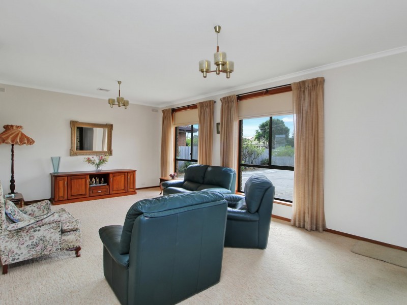 7 Henderson Court, Bairnsdale VIC 3875