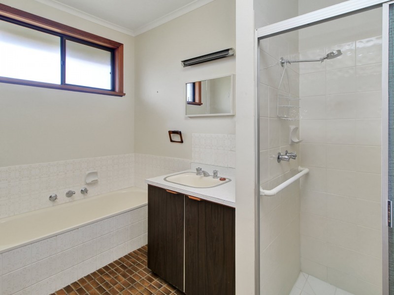 7 Henderson Court, Bairnsdale VIC 3875