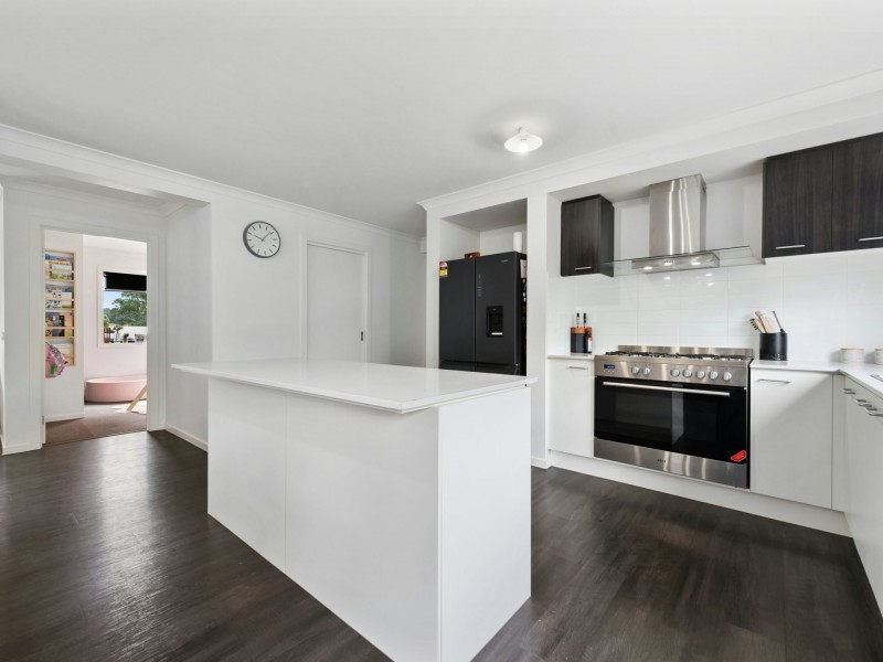 2 Whitworth Drive, Nicholson VIC 3882