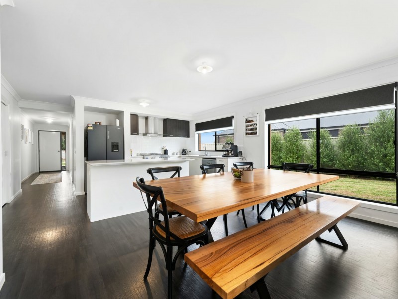 2 Whitworth Drive, Nicholson VIC 3882