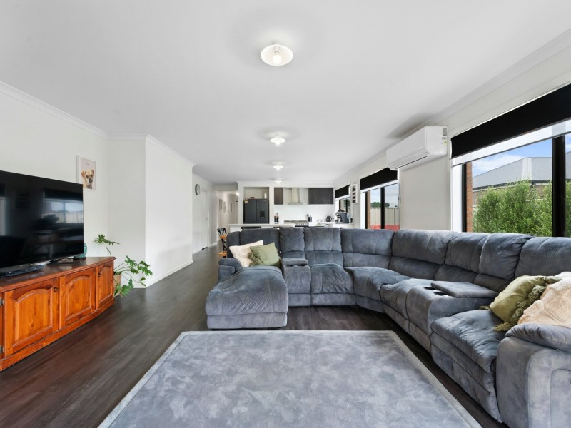 2 Whitworth Drive, Nicholson VIC 3882