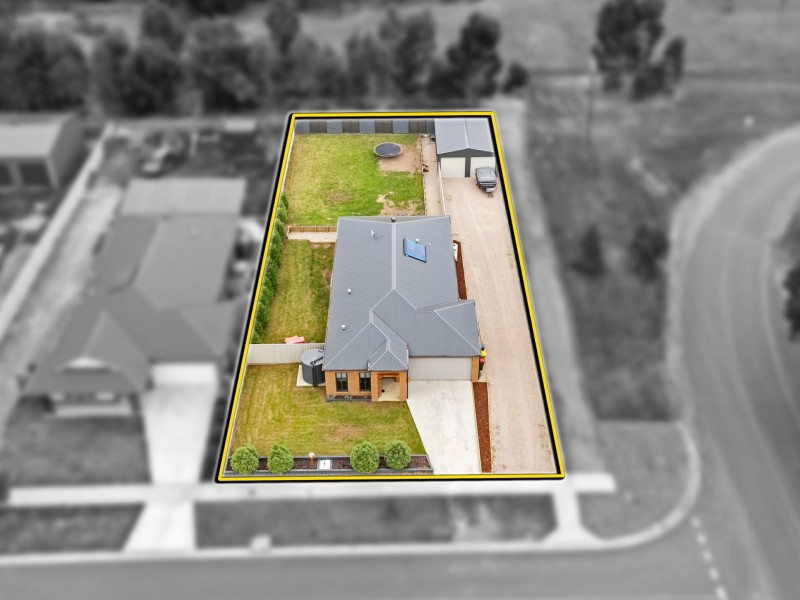 2 Whitworth Drive, Nicholson VIC 3882