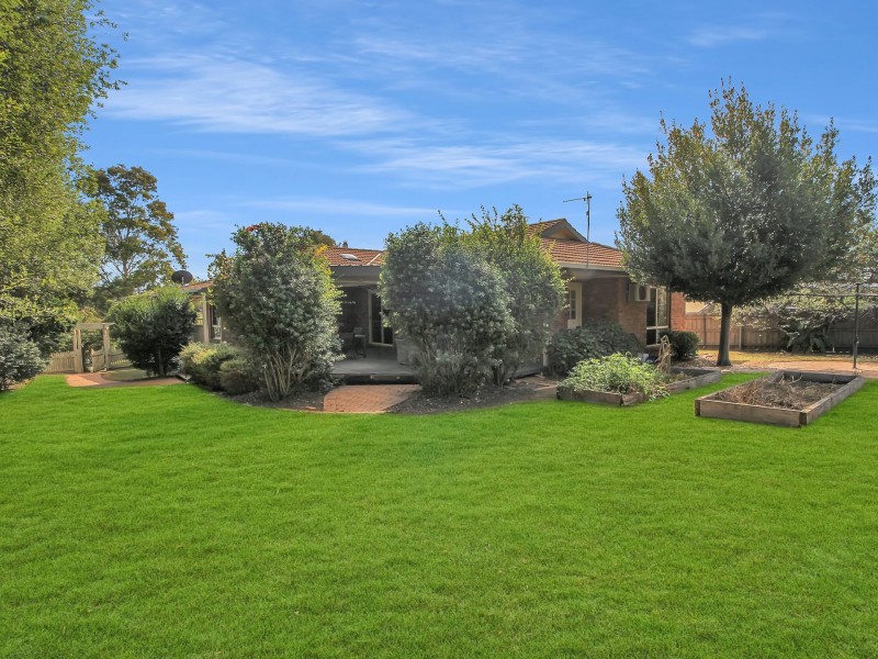 87 Howitt Avenue, Eastwood VIC 3875