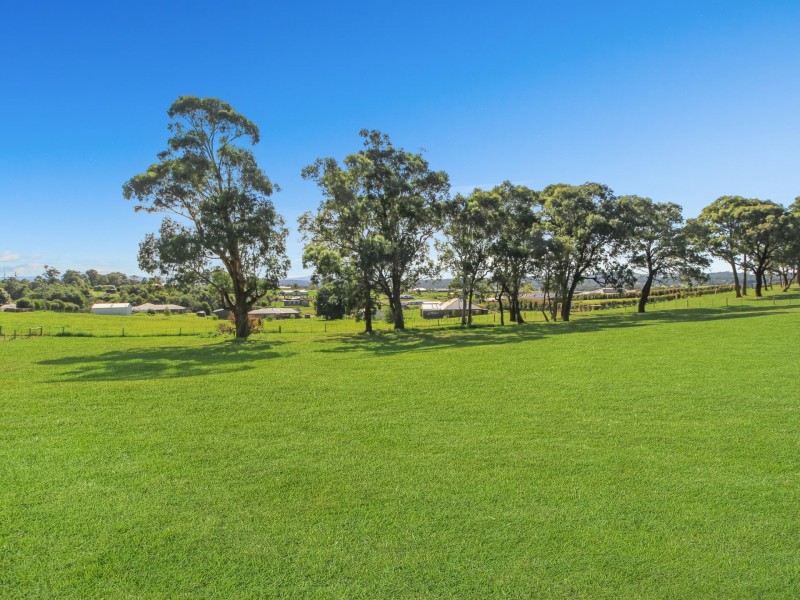 6 McBriar Court, Wy Yung VIC 3875