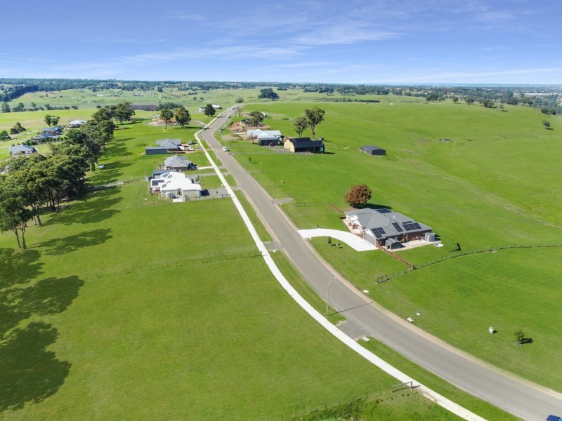 6 McBriar Court, Wy Yung VIC 3875