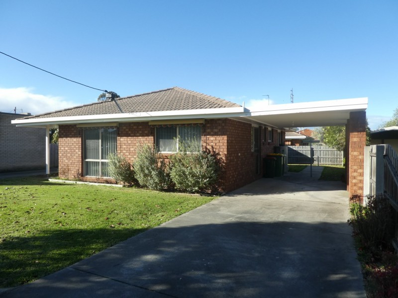 Unit 1/1 Churchill Street, Bairnsdale VIC 3875