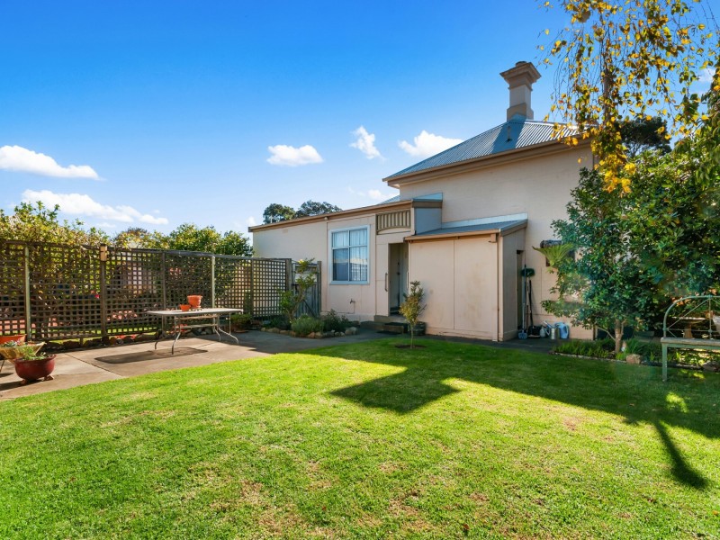 9 Pearson Street, Bairnsdale VIC 3875