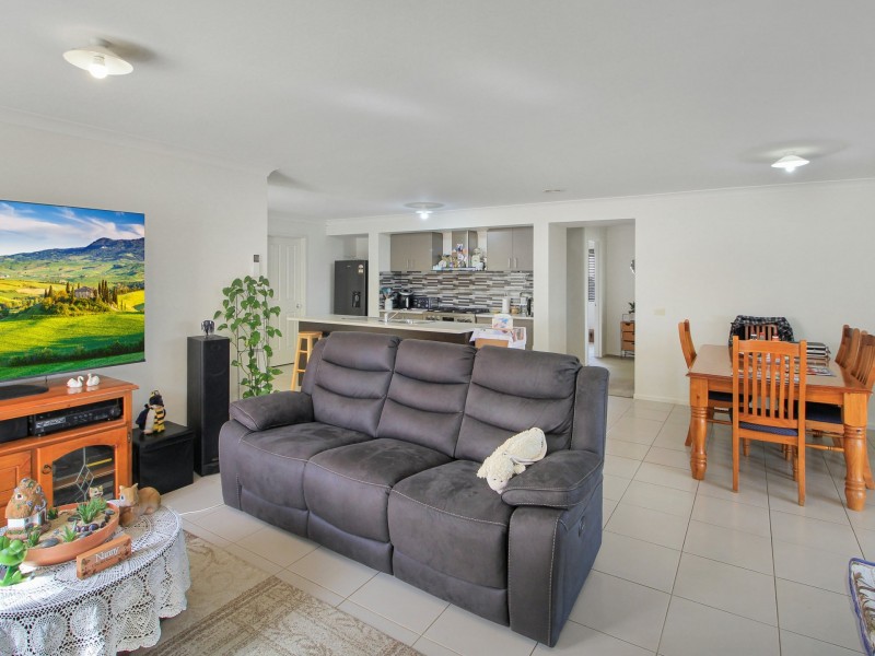 22 Phoebes Way, Eastwood VIC 3875