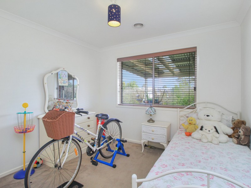 22 Phoebes Way, Eastwood VIC 3875