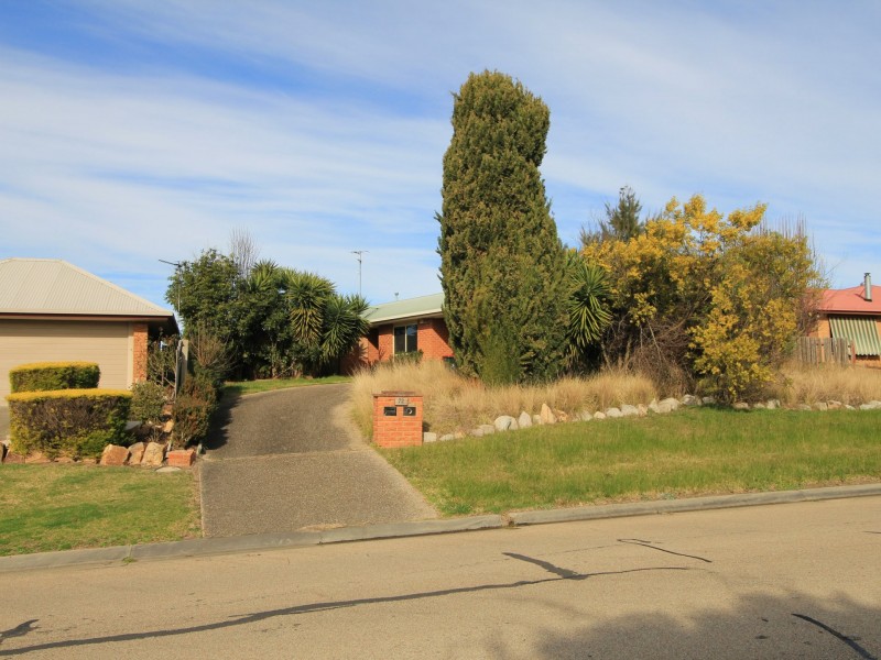 72 Balmoral Crescent, Eastwood VIC 3875
