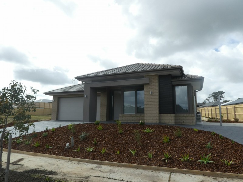 10 Eucalyptus Way, Lucknow VIC 3875