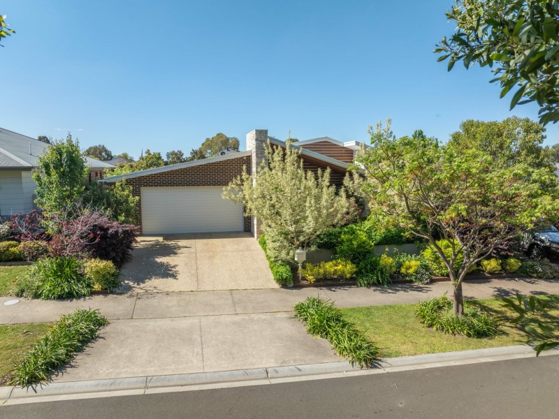 7 Rustic Place, Bairnsdale VIC 3875