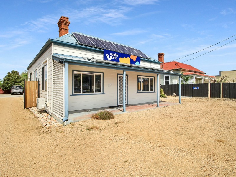 37 Macleod Street, Bairnsdale VIC 3875