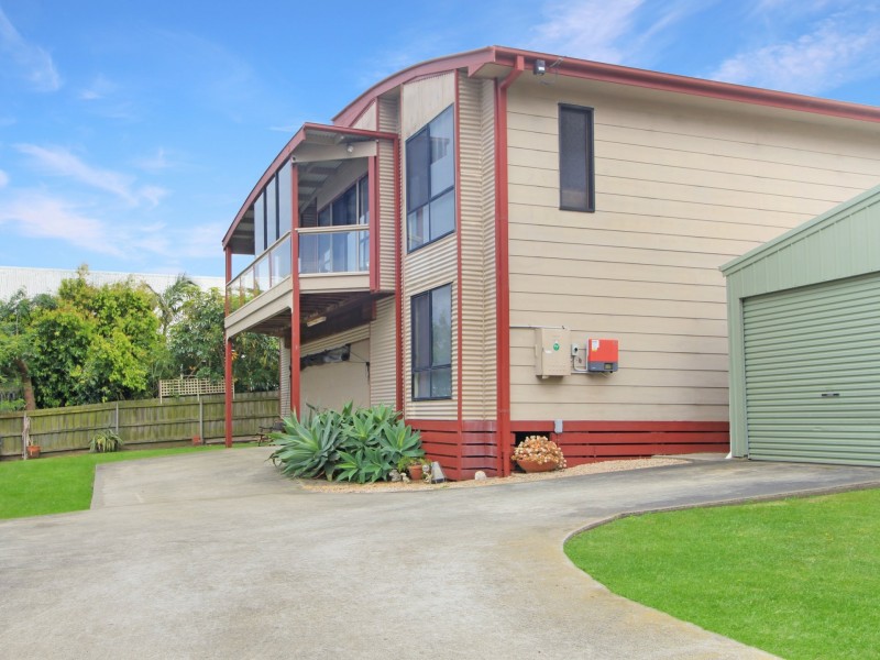 175 Princes Highway, Lakes Entrance VIC 3909