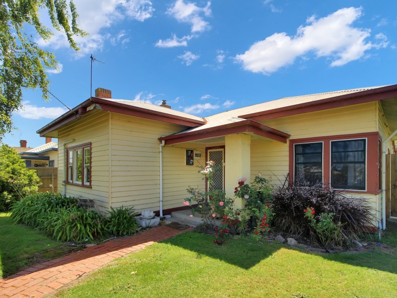 86 Pearson Street, Bairnsdale VIC 3875