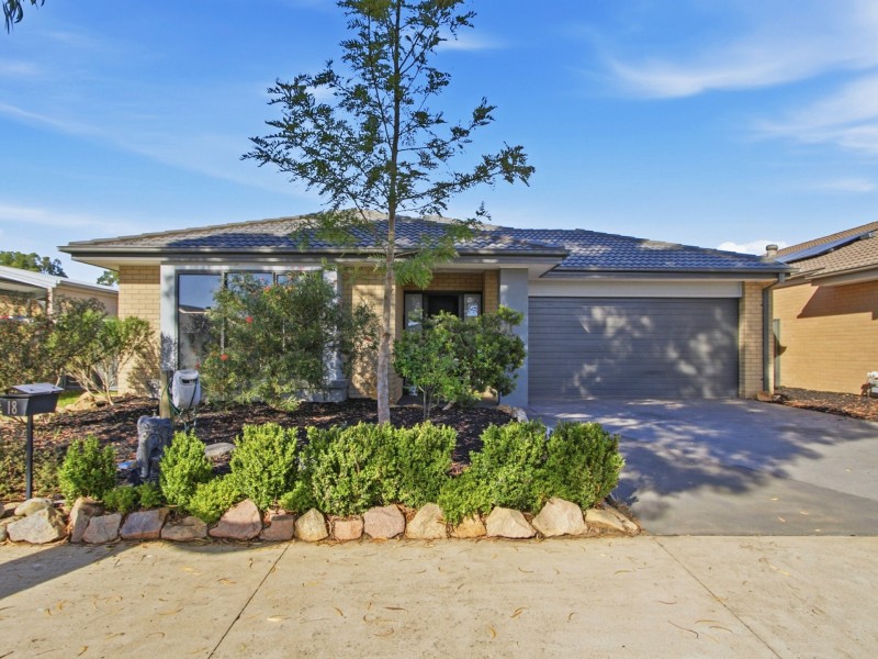 18 Dianella Place, Bairnsdale VIC 3875