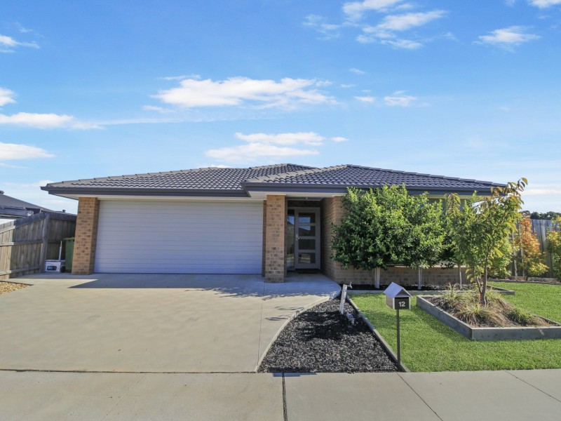 12 Mclaren Avenue, Lucknow VIC 3875
