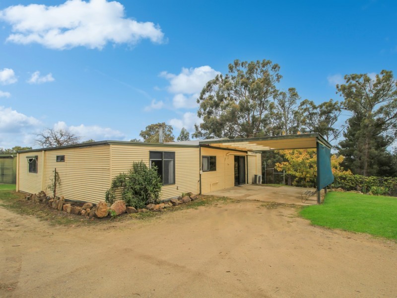 335 Orrs Road, Wy Yung VIC 3875