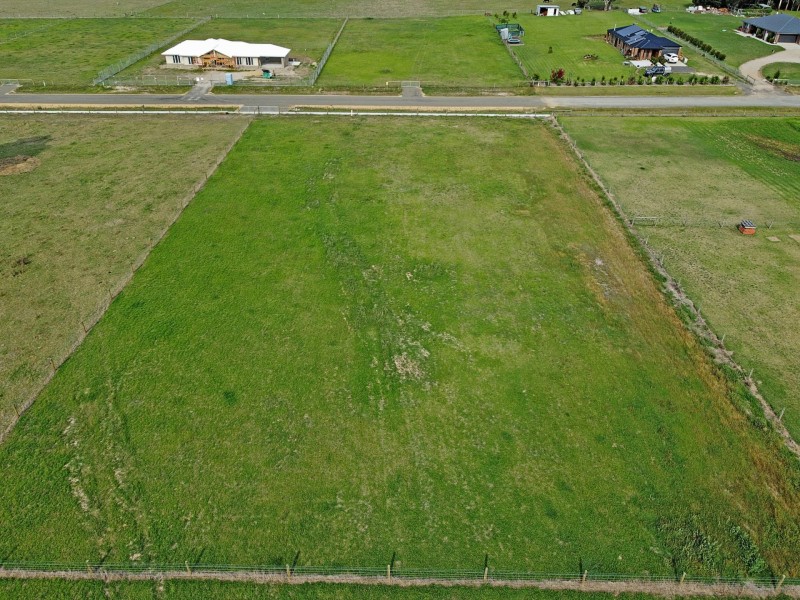 35 Hawkins Crescent, Lindenow South VIC 3875