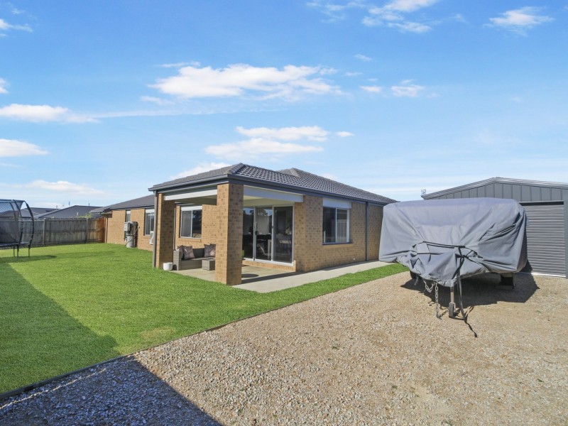 12 McLaren Avenue, Lucknow VIC 3875