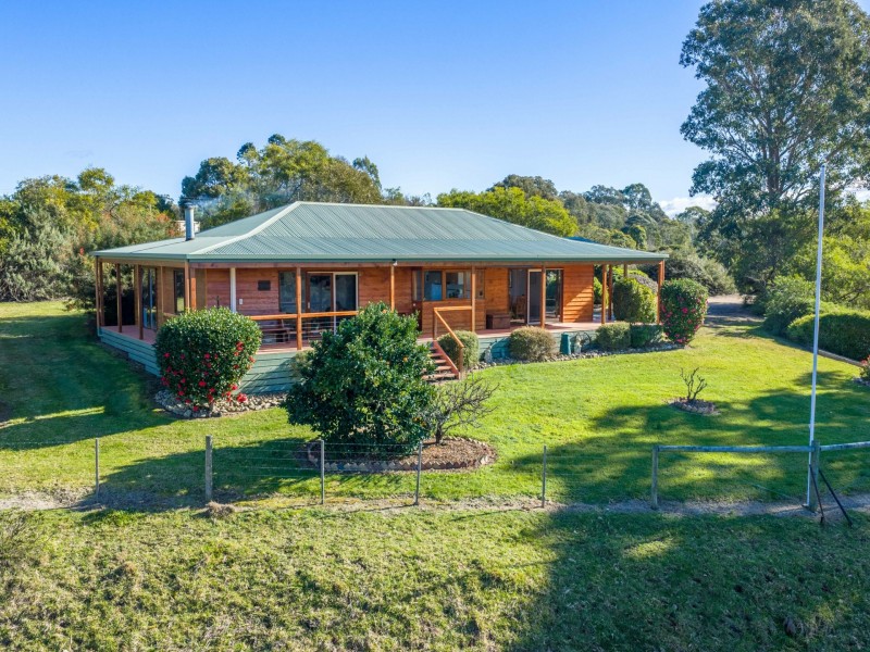 112 Great Alpine Road, Bruthen VIC 3885
