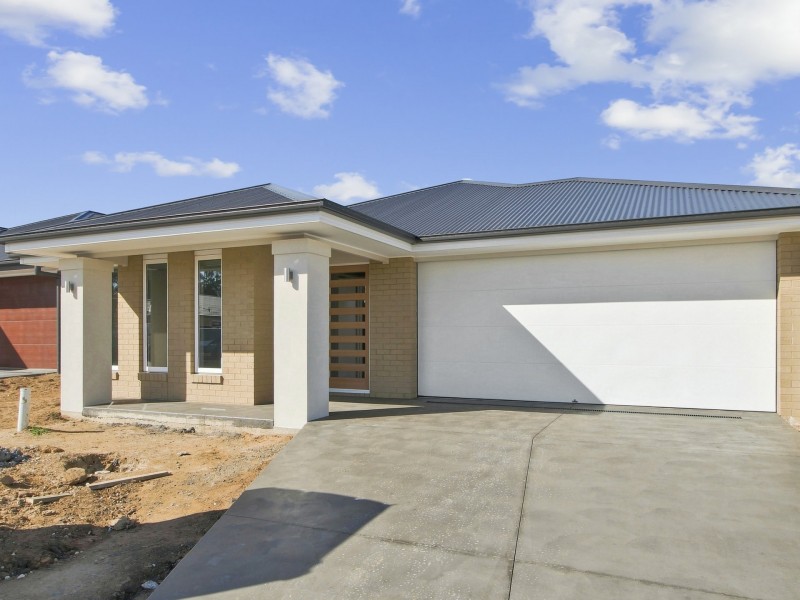 14 Rose Court, East Bairnsdale VIC 3875