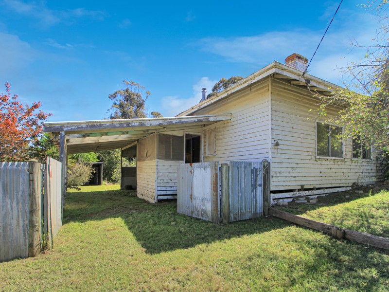 61 Great Alpine Road, Bruthen VIC 3885