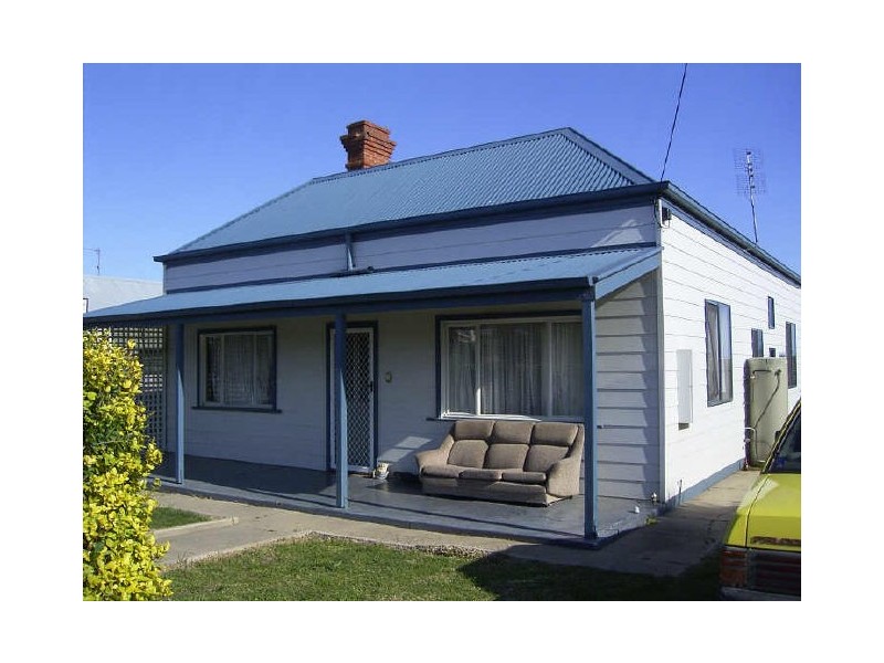 37 Macleod Street, Bairnsdale VIC 3875