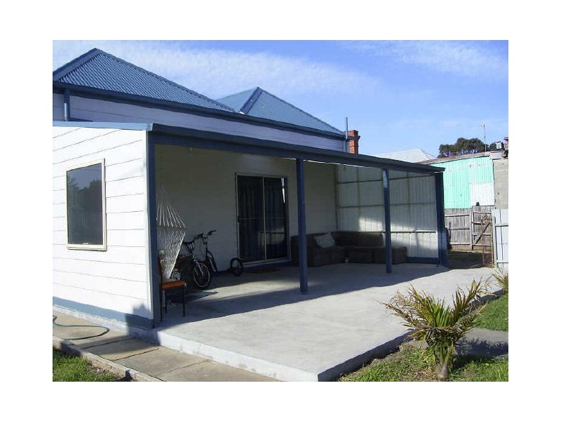 37 Macleod Street, Bairnsdale VIC 3875