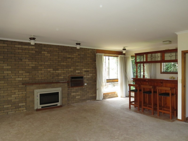 14 Robb Street, Bairnsdale VIC 3875