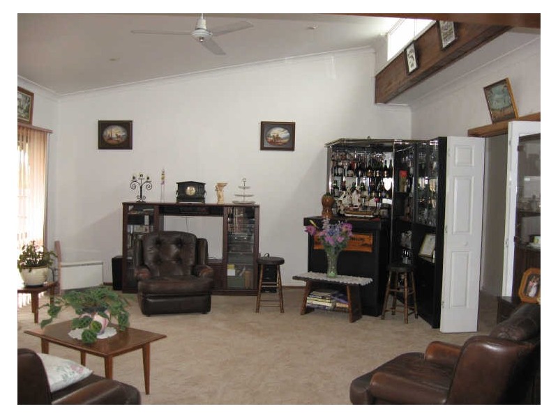 20 Magnolia Drive, Bairnsdale VIC 3875