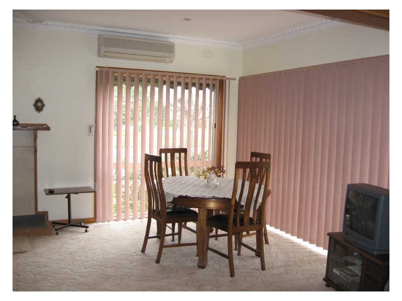 20 Magnolia Drive, Bairnsdale VIC 3875