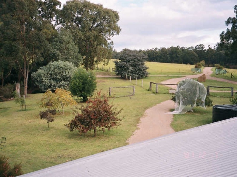 76 Eleven Mile Road, Bairnsdale VIC 3875