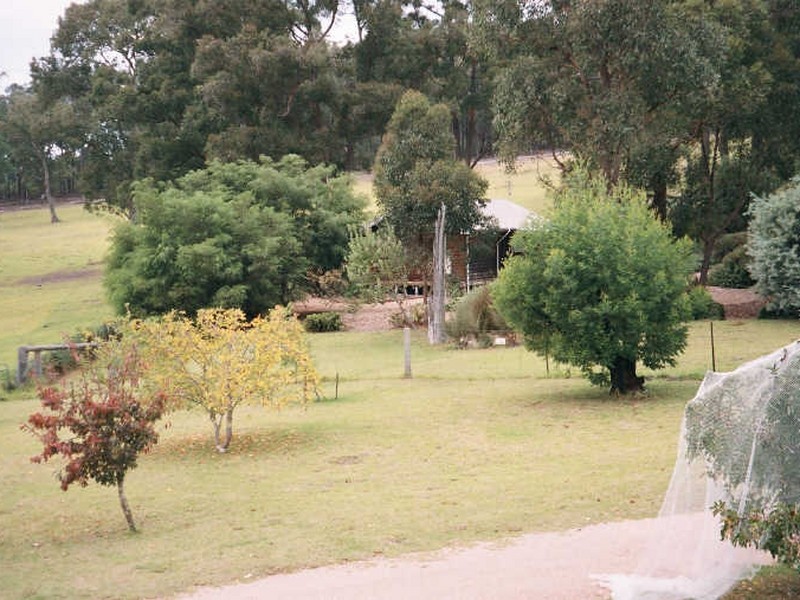 76 Eleven Mile Road, Bairnsdale VIC 3875