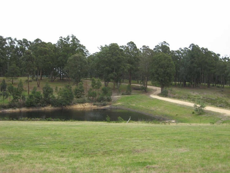 76 Eleven Mile Road, Bairnsdale VIC 3875