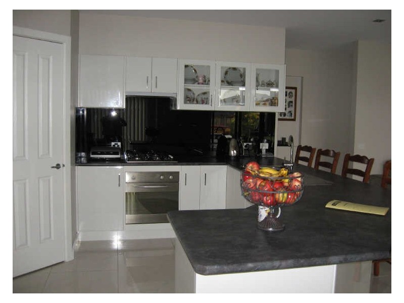 24 Deakin Avenue, Bairnsdale VIC 3875