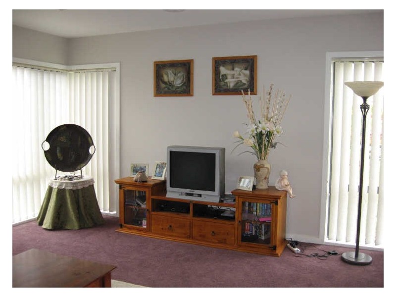 24 Deakin Avenue, Bairnsdale VIC 3875