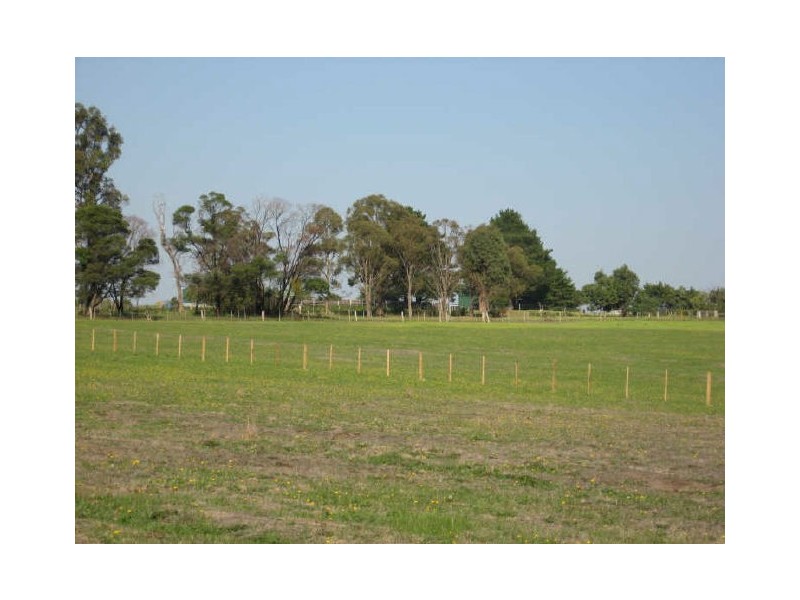Bairnsdale VIC 3875