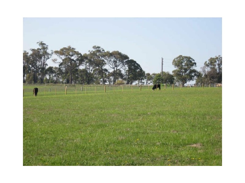 Bairnsdale VIC 3875