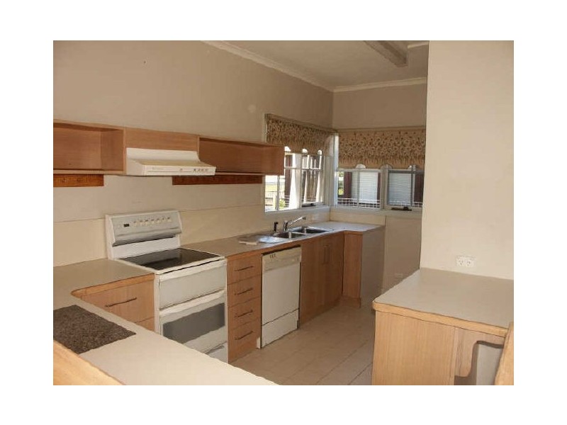 Bairnsdale VIC 3875