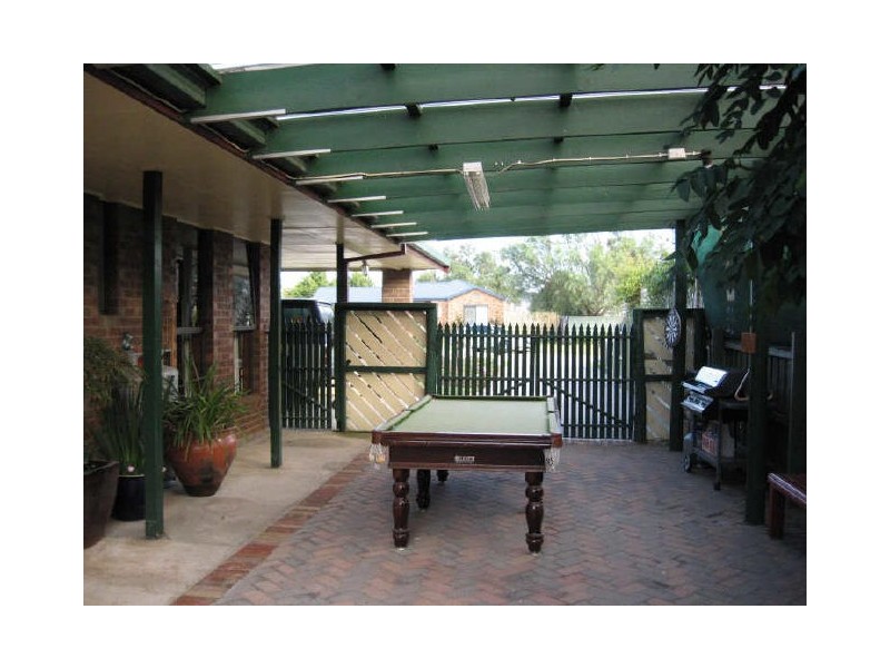 27 Maude Street, Bairnsdale VIC 3875