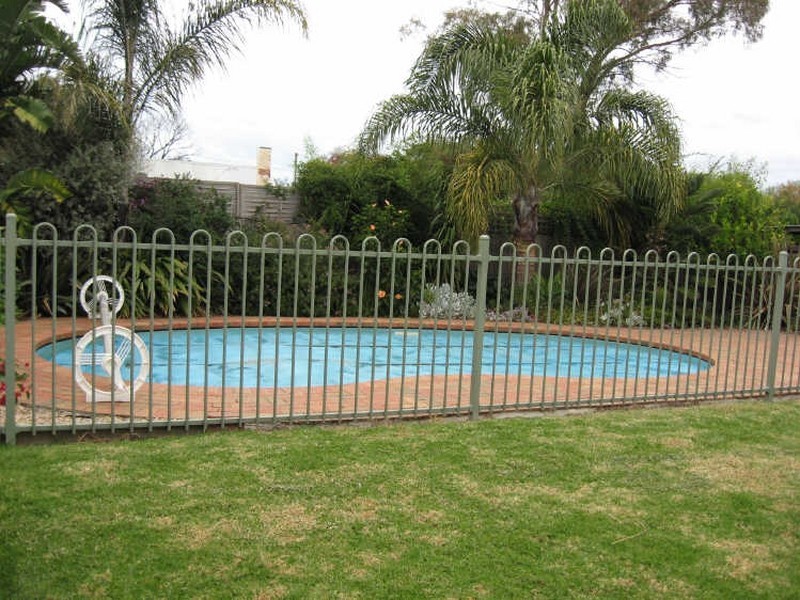 Bairnsdale VIC 3875