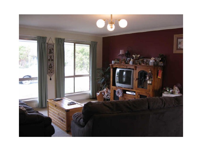 24 Bluff Court, Bairnsdale VIC 3875