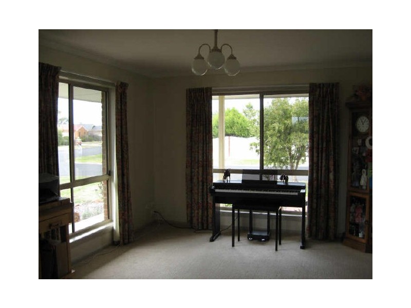 24 Bluff Court, Bairnsdale VIC 3875