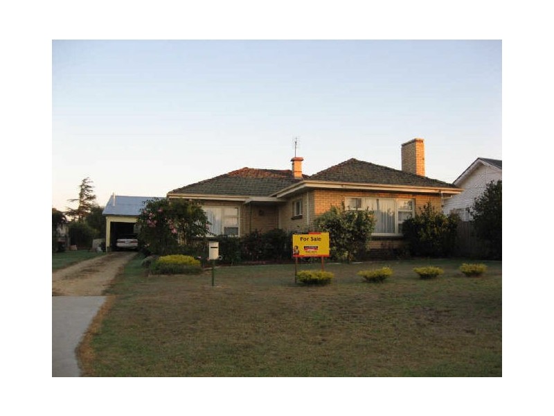 45 Hadfield Street, Bairnsdale VIC 3875