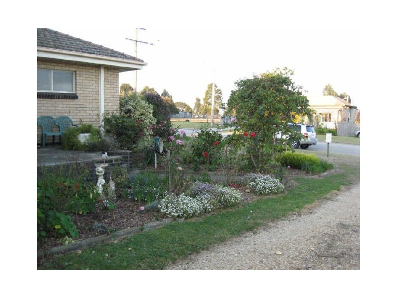 45 Hadfield Street, Bairnsdale VIC 3875