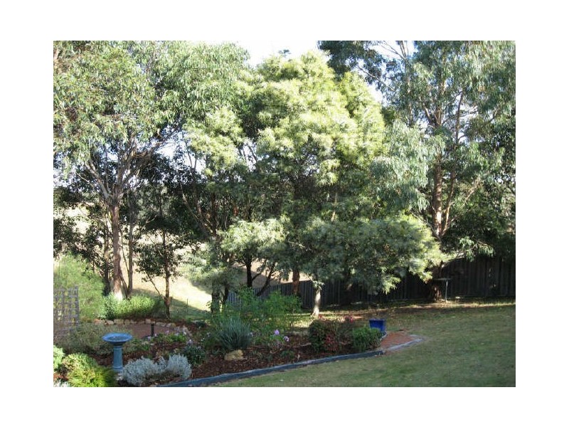 21 Harnham Drive, Bairnsdale VIC 3875